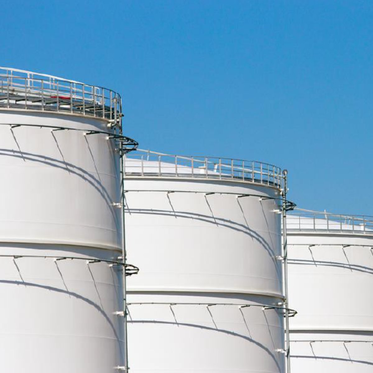 manara oil and gas image